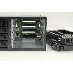 463173-001 HP Drive Cage for 8xSAS or SATA 2,5" HDD with SAS backplate(2xSASconector)+cables+6x blank end cap