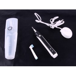  Zubní kartáček  Oral B Pro 750