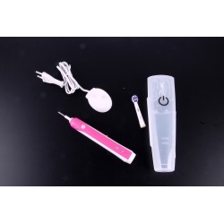 Zubní kartáček Oral B D16.513.UX