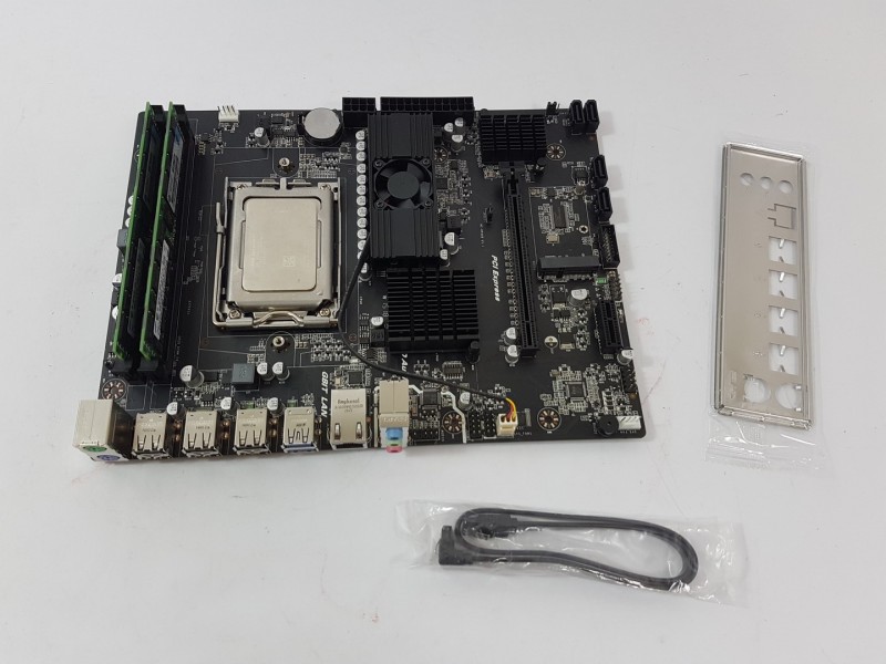 Základní deska AMD 12 Core , 16GB RAM, CPU chladič