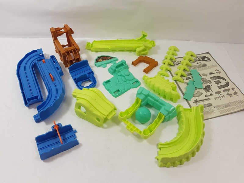 Fisher-Price Dráha s dinosaurem