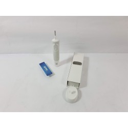 Oral-B Vitality 100 CrossAction Elektrický Zubní Kartáček