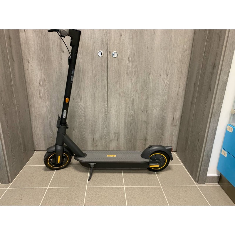 Elektrická koloběžka Ninebot by Segway Kickscooter MAX G30E II