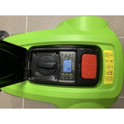 FIELDMANN Robotická sekačka do 900 m2 FZRR 5950-A