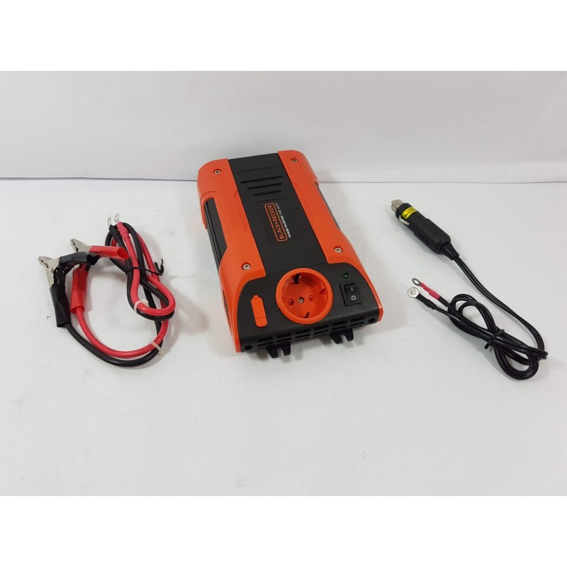 Měnič napětí 12V na 230V Black&Decker BDPC400