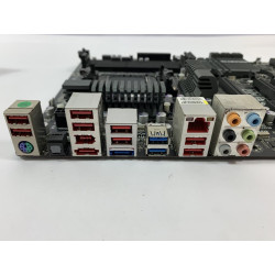 GIGABYTE 990FXA-UD3